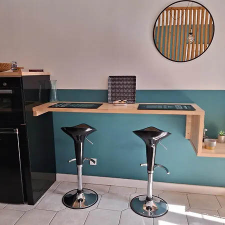 Beau Avec Balcon Lejlighed